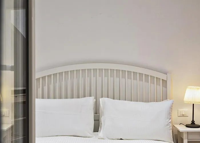 Modern Holiday In By Wonderful Italy *